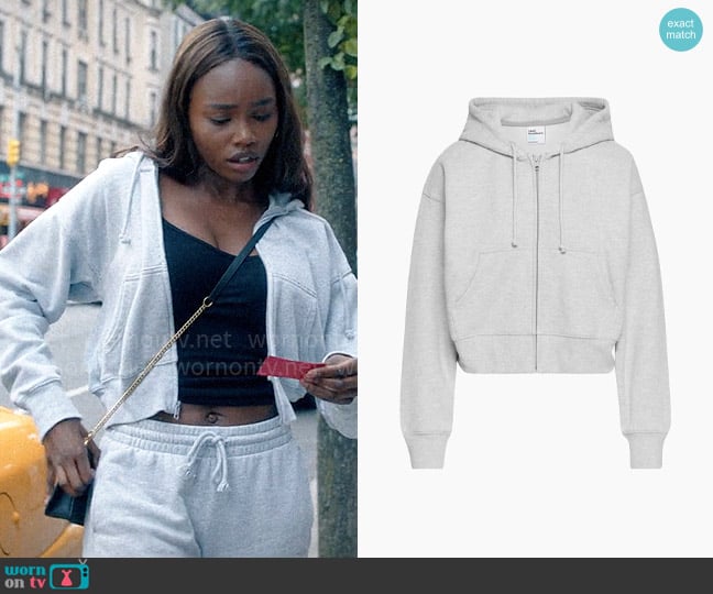 TNA at Aritzia Cozy Fleece Boyfriend Boxy Zip Hoodie in Heather Chrome worn by Vivian Lee Finch (Laura Kariuki) on American Horror Stories