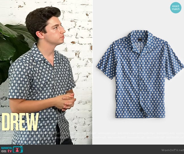 Todd Snyder Eyelet Embroidery Camp Collar Shirt worn by Eitan Bernath on The Drew Barrymore Show