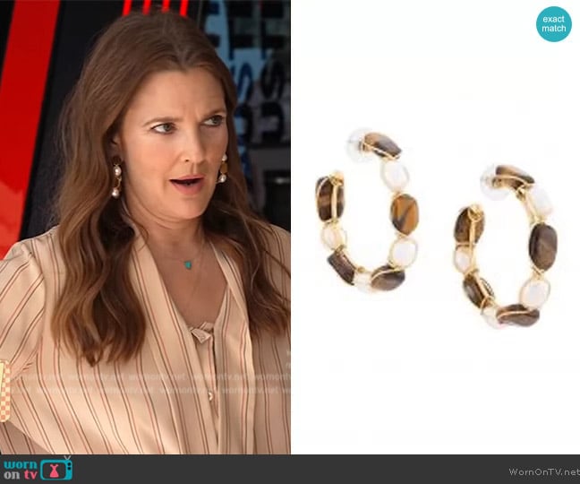 Oscar De La Renta Brown Tiger Eye Hoop Earrings worn by Drew Barrymore on The Drew Barrymore Show