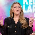 Kelly’s black shirtdress on The Kelly Clarkson Show