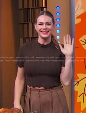 Alison Roman's brown scalloped top on Good Morning America