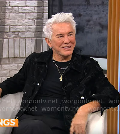 Baz Luhrmann’s black velvet jakcet on CBS Mornings