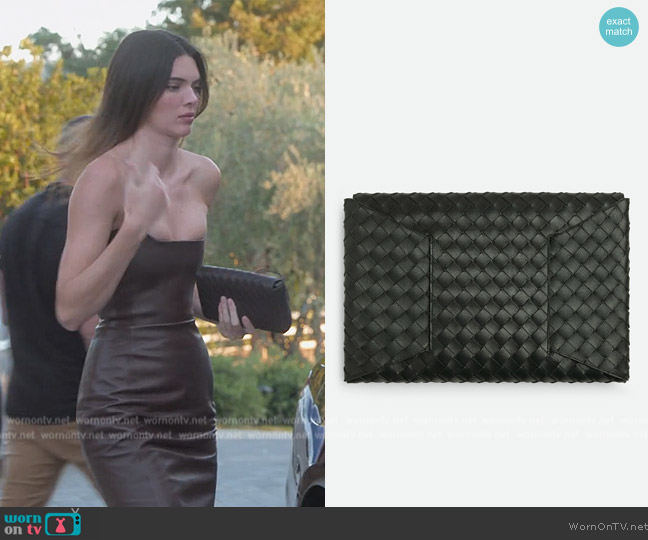 Bottega Veneta Large Origami Envelope Pouch worn by Kendall Jenner (Kendall Jenner) on The Kardashians