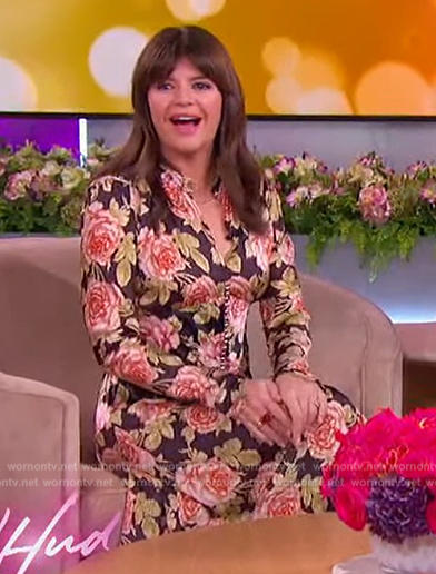 Casey Wilson's floral print shirtdress on The Jennifer Hudson Show