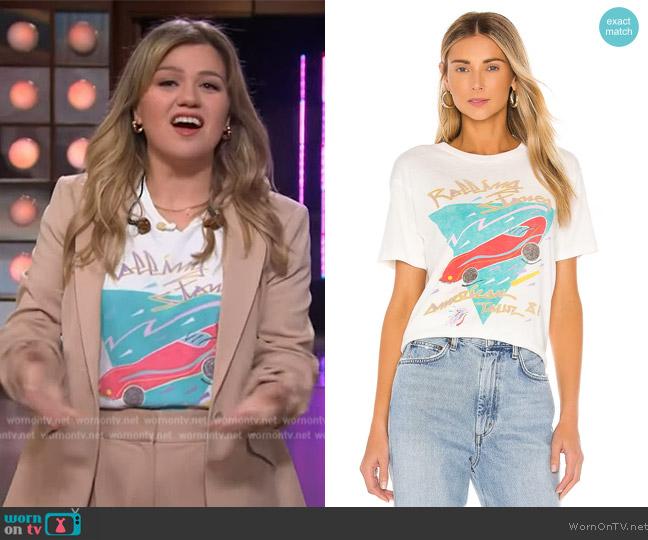 Daydreamer Rolling Stones 81 American Tour Weekend Tee worn by Kelly Clarkson on The Kelly Clarkson Show