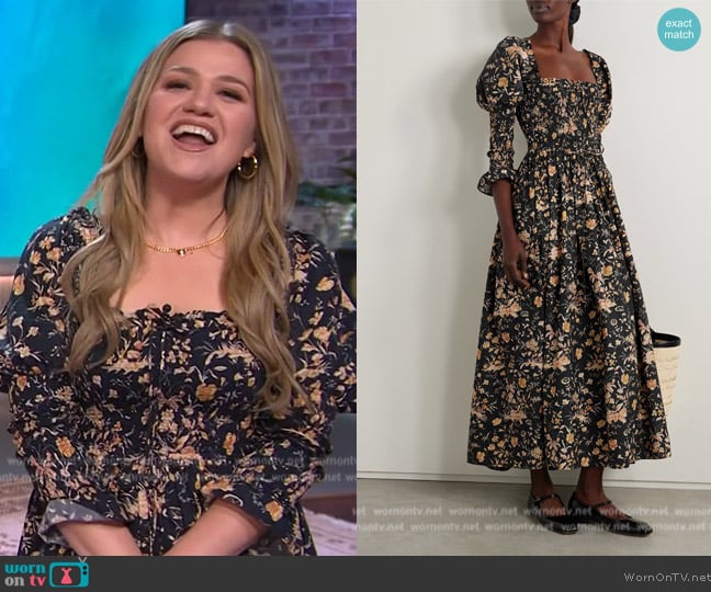 Doen Bijou Printed Cotton Smocked Midi-Dress worn by Kelly Clarkson on The Kelly Clarkson Show