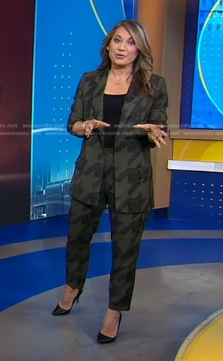 Ginger’s green houndstooth pant suit on Good Morning America