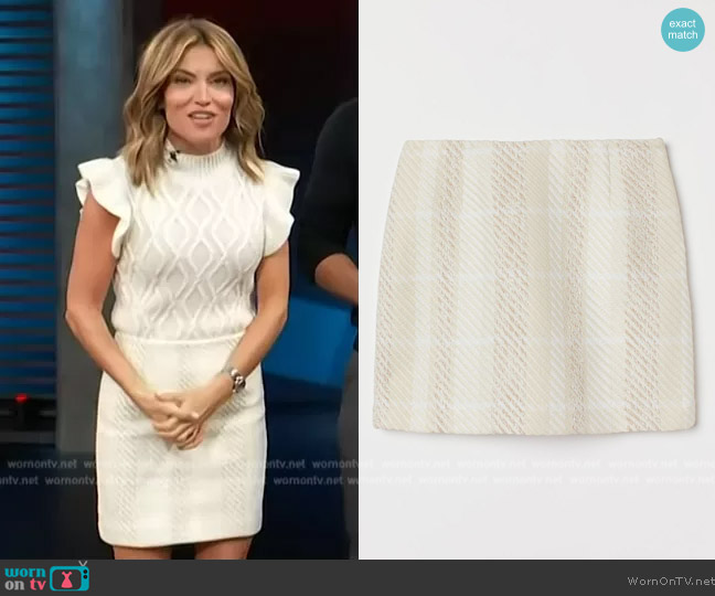 H&M Textured-weave Skirt worn by Kit Hoover on Access Hollywood