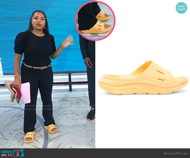 Hoka Gender Inclusive Ora Recovery Slide 3 in Sherbet worn by Sheinelle Jones on Today