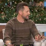 Joel McHale’s brown plaid sweater on The Talk