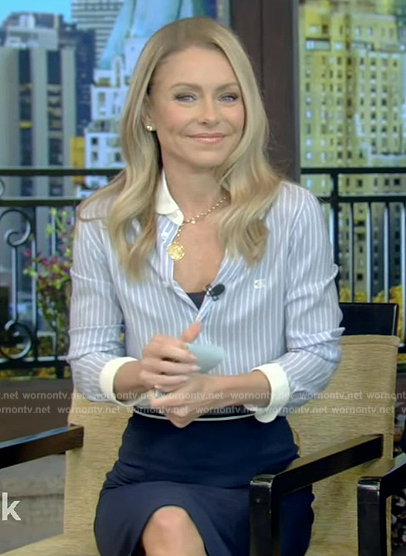 Kelly's navy skirt on Live with Kelly and Mark