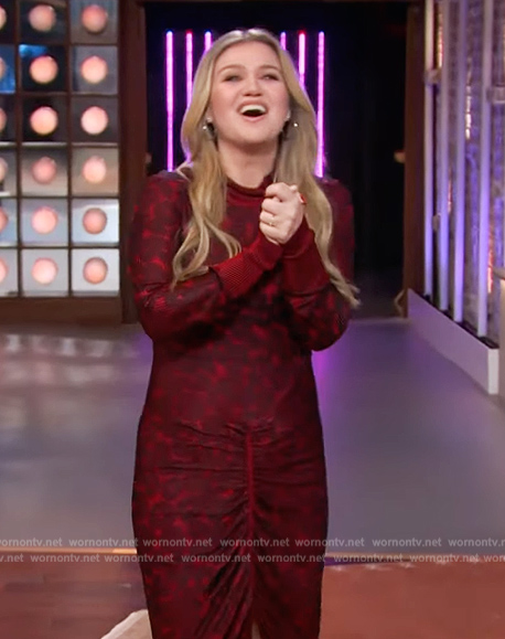 Kelly's red leopard print ruched dress on The Kelly Clarkson Show