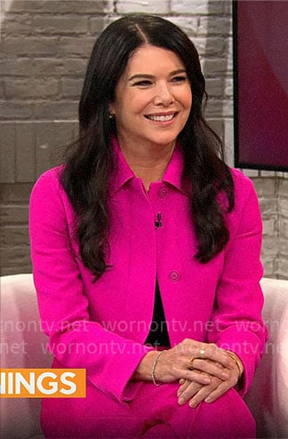 Lauren Graham's pink jacket on CBS Mornings