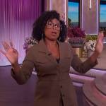 Jennifer’s khaki belted jacket on The Jennifer Hudson Show