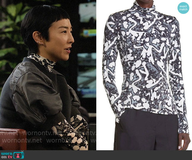 Stella McCartney x Frank Stella Swan Print Turtleneck Top worn by Stella Bak (Greta Lee) on The Morning Show