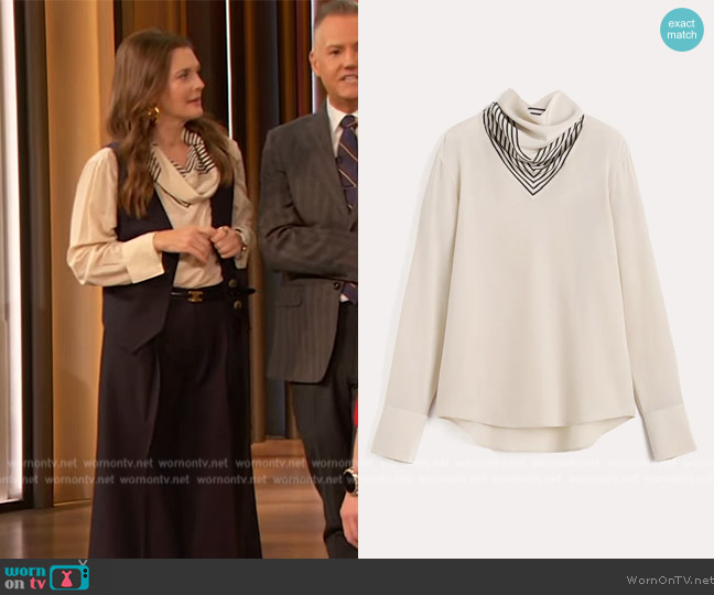 Toteme Stripe scarf silk blouse sand worn by Drew Barrymore on The Drew Barrymore Show