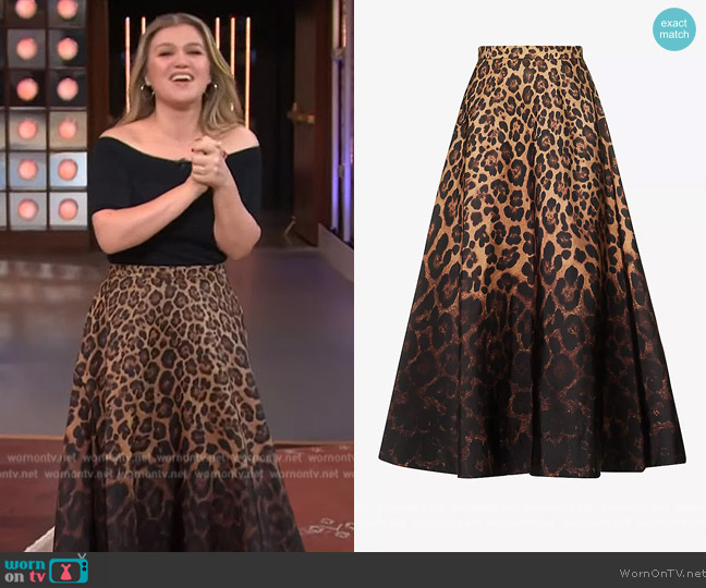 Valentino Leopard-print flared silk maxi skirt worn by Kelly Clarkson on The Kelly Clarkson Show