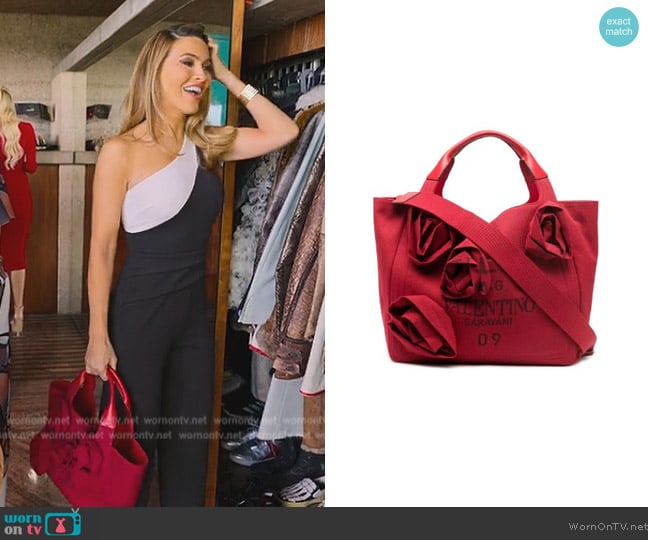 Valentino Atelier 09 Rose Blossom Edition tote bag worn by Chrishell Stause on Selling Sunset