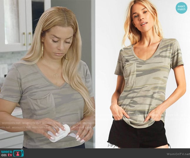 Z Supply The Camo Pocket T-Shirt worn by Robyn Dixon on The Real Housewives of Potomac