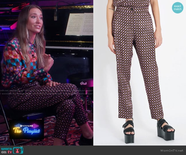 WornOnTV: Lauren Daigle’s multicolor geo print shirt and pants on Good ...