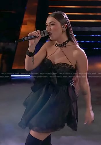 Nini Iris's black lace trim mini dress on The Voice