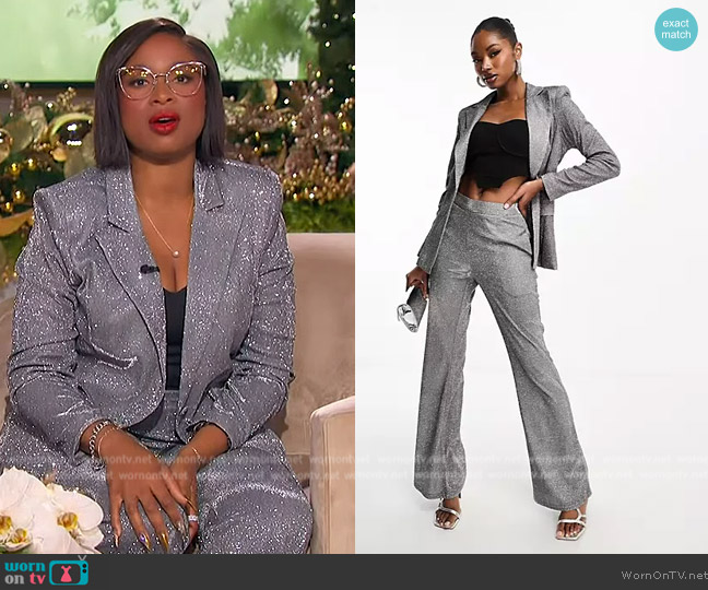 WornOnTV: Jennifer’s silver metallic blazer and pants on The Jennifer ...