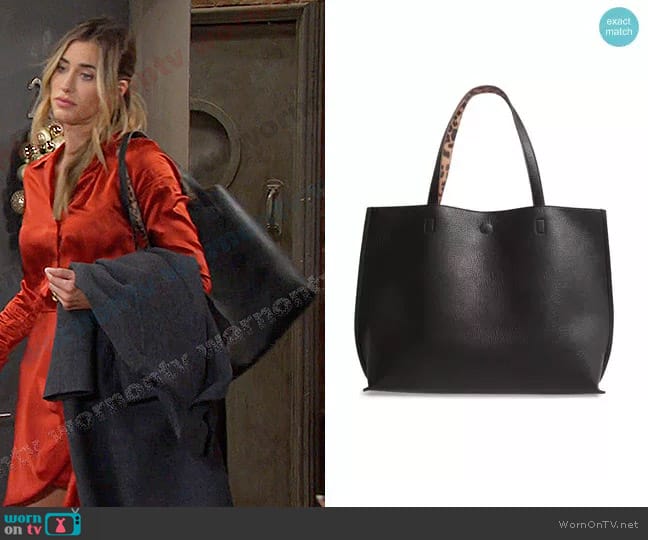 Street Level Reversible Faux Leather Tote worn by Sloan Peterson (Jessica Serfaty) on Days of our Lives