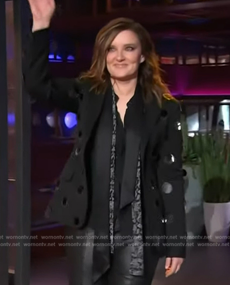 Brandy Clark’s black large sequins blazer on The Kelly Clarkson Show