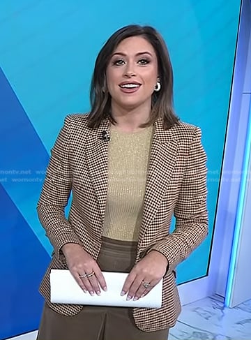 Chloe's beige plaid blazer on Today