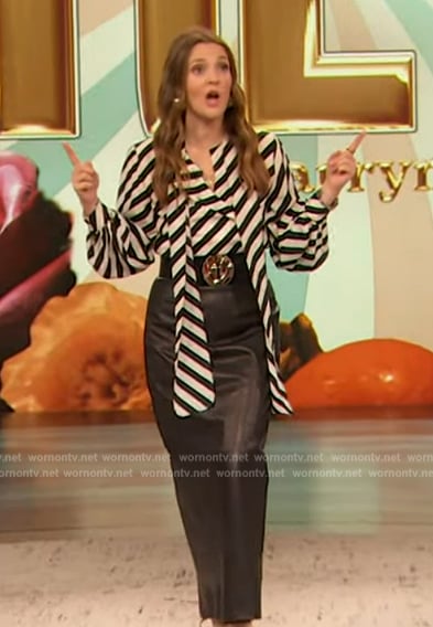 Drew’s black leather skirt on The Drew Barrymore Show