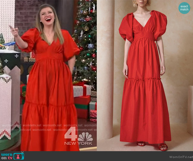 Hunter Bell Sylvie Dress in Scarlet worn by Kelly Clarkson on The Kelly Clarkson Show