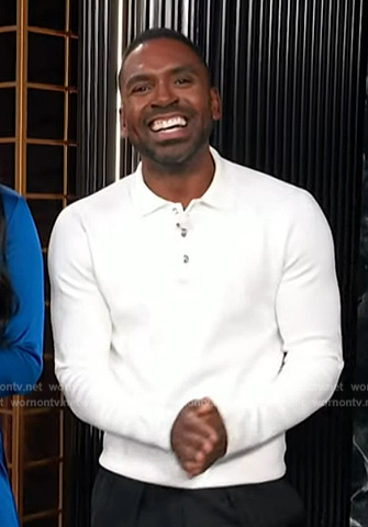 Justin’s white henley polo on E! News