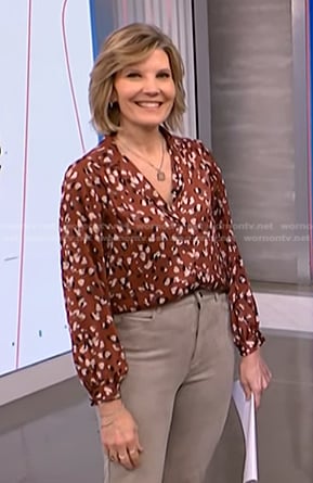 Kate’s brown floral blouse on NBC News Daily