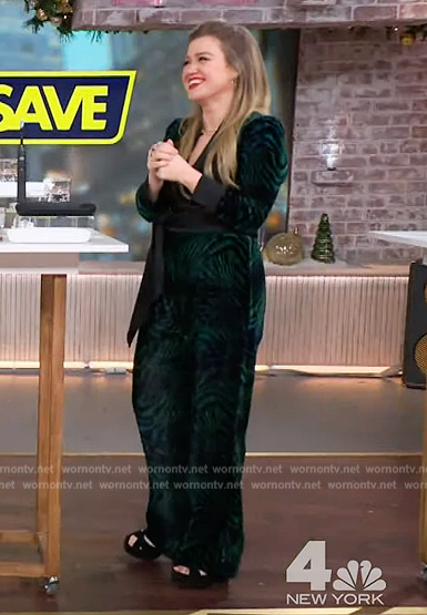 Kelly’s green animal print velvet jumpsuit on The Kelly Clarkson Show