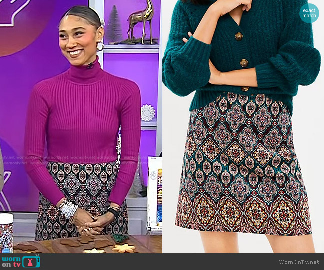 Loft Brushed Corduroy Shift Skirt in Teal Shadow worn by Ally Love on Today