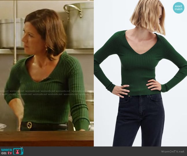 Mango V-neck Ribbed Knit Sweater in Green worn by Kelly Cobiella on Today