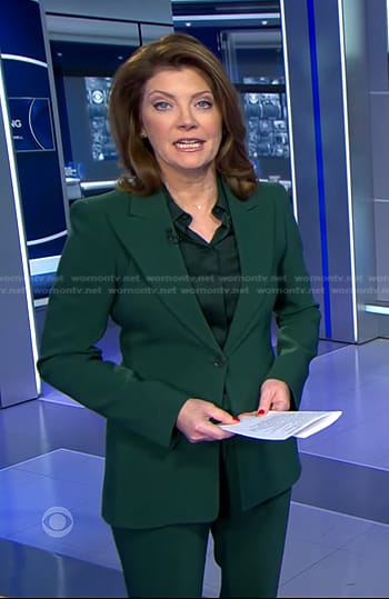 Norah’s dark green shirt and suit on CBS Evening News