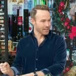 Paul Zahn’s blue velvet shirt on Access Hollywood