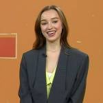 Phoebe Dynevor’s gray pinstripe blazer on Today