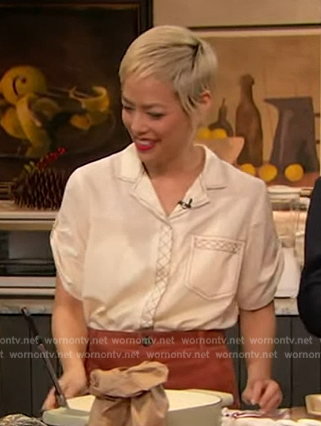 Pilar Valdes's white contrast trim shirt on The Drew Barrymore Show