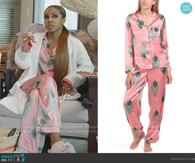 WornOnTV: Candiace’s pink feather print pajama set on The Real ...