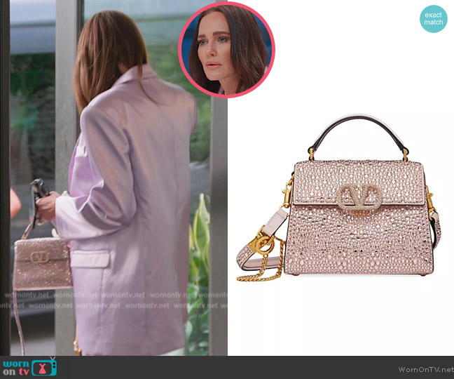 WornOnTV: Meradith’s pink embellished mini bag on The Real Housewives ...