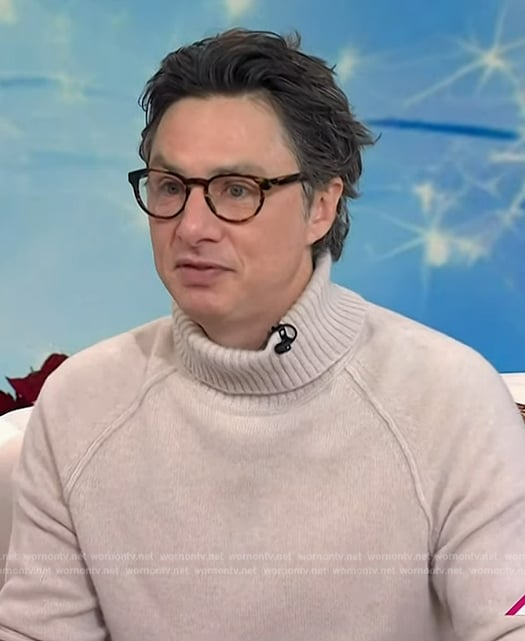 Zach Braff's white turtleneck sweater on Today