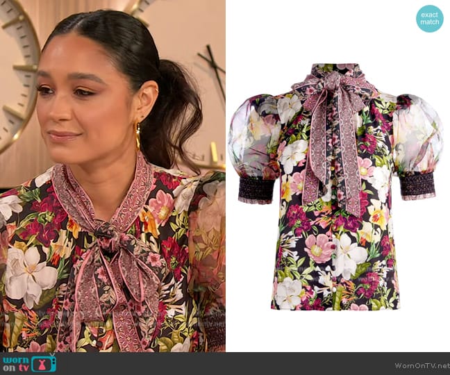 Alice + Olivia Brentley floral-print puff-sleeve blouse worn by Rachel Smith on The Drew Barrymore Show