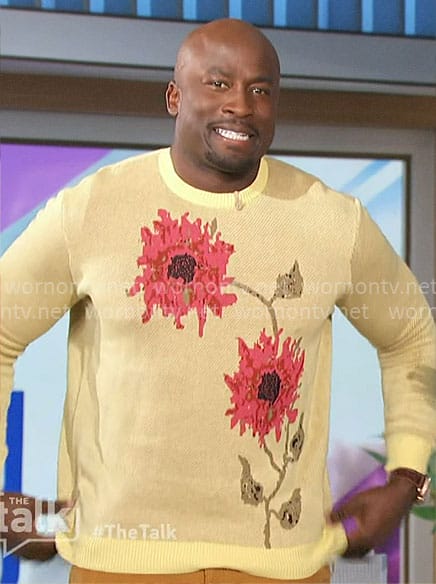 Akbar's yellow flower print sweater on The Talk