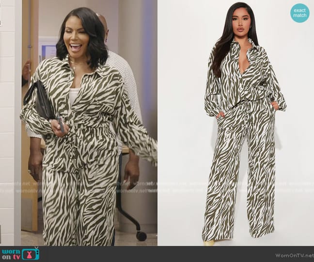 WornOnTV: Mia’s zebra stripe top and pant set on The Real Housewives of ...