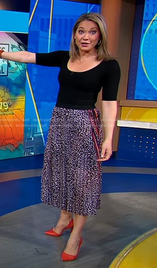 Ginger's leopard print skirt on Good Morning America