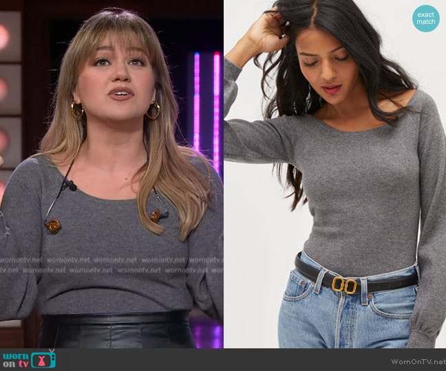 Hill House Home The Maude Sweater worn by Kelly Clarkson on The Kelly Clarkson Show