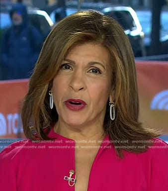 Hoda’s white link earrings on Today