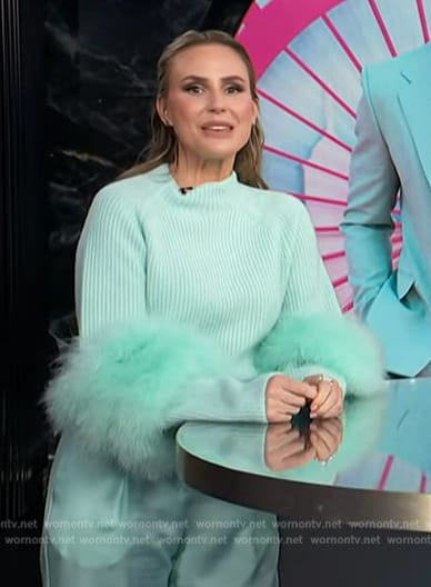 Keltie's blue fur cuff sweater on E! News